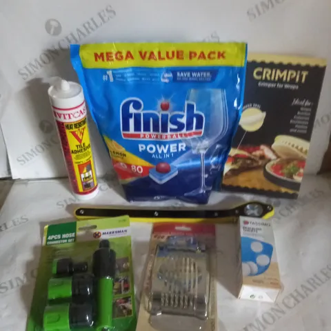 APPROXIMATELY 20 ASSORTED HOUSEHOLD & LEISURE PRODUCTS TO INCLUDE FINISH POWERBALL TABLETS, CRIMPIT CRIMPER, MARKSMAN GARDEN HOSE CONNECTOR SET ETC 