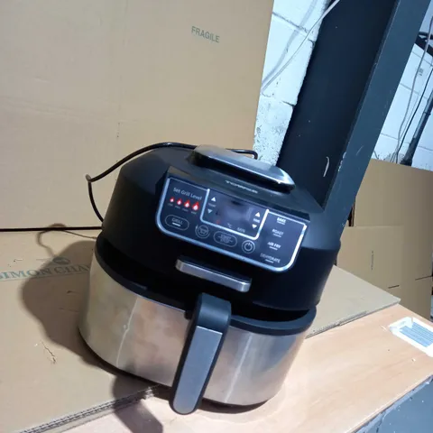 TOWER T17086 VORTX AIR FRYER AND GRILL