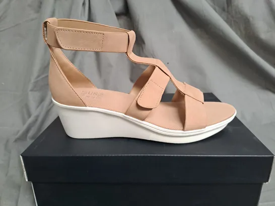 BOXED NATURA LINER HIGH HEEL OPEN TOE SANDALS IN WHITE & BEIGE - UK 6