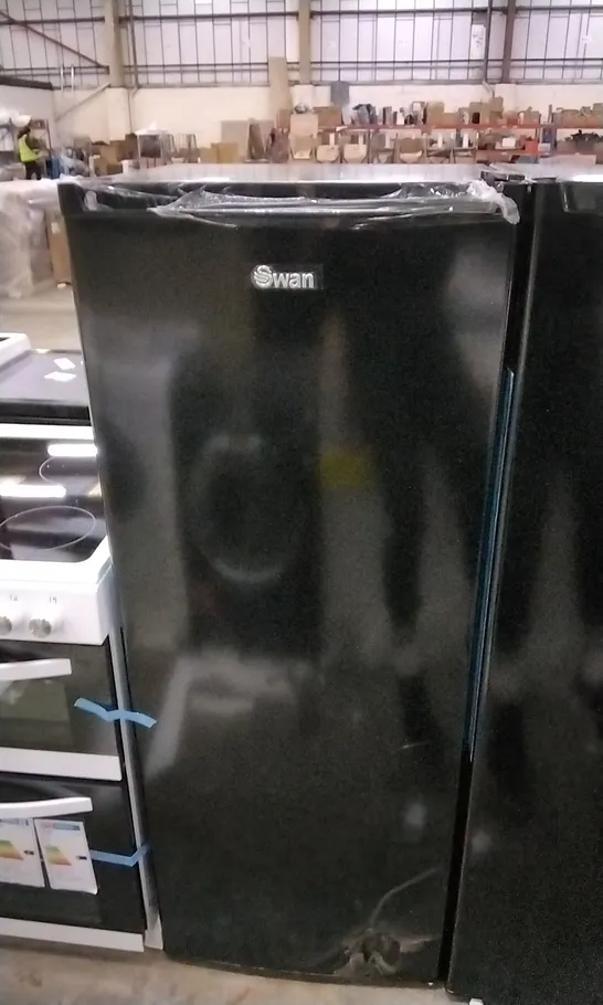 SWAN SR15670B TALL UPRIGHT FREEZER BLACK 