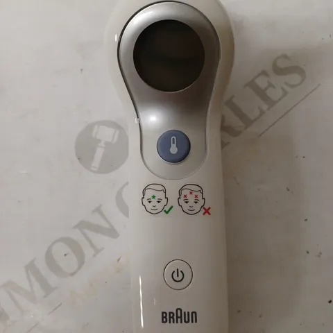 BRAUN NO TOUCH + FOREHEAD THERMOMETER