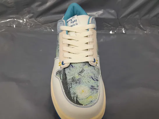 BOXED PAIR OF GALARTSY SNEAKERS IN VINCENT VAN GOGH THE STARRY NIGHT EU SIZE 41