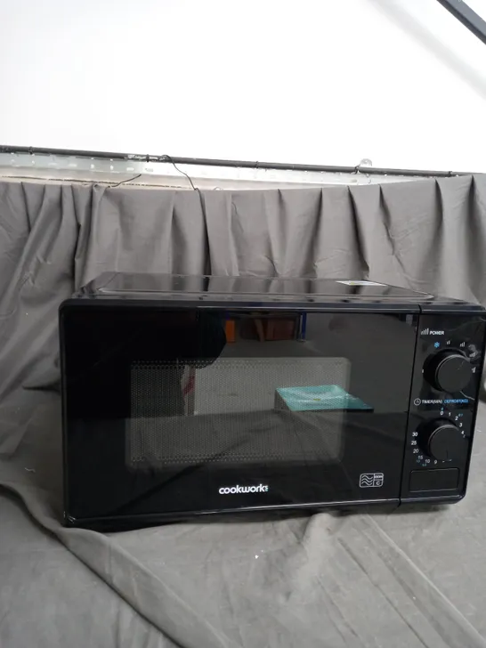 BOXED COOKWORKS 700W MICROWAVE 