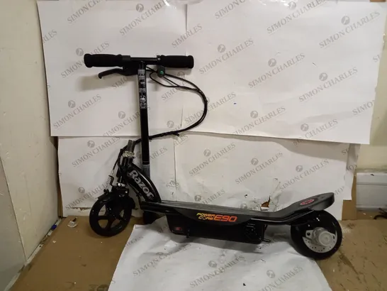 RAZOR POWERCORE E90 SCOOTER BLACK RRP £199.99