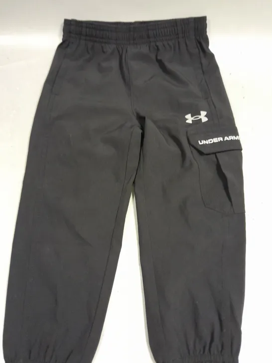 UNDER ARMOUR CHILDRENS SPORTS PANTS IN BLACK - 18-24MTHS 