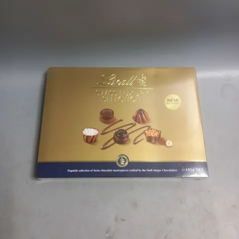 SEALED LINDT SWISS LUXURY SELECTION BOX 193G