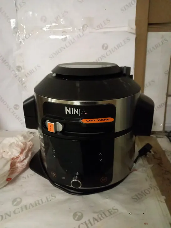 NINJA FOODI SMARTLID MULTI-COOKER