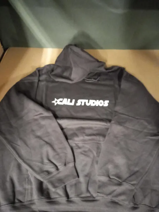 CALI STUDIOS BROWN JUMPER SIZE M 