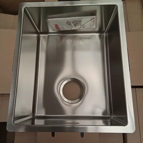 BOXED 430 X 380MM FRANKE 1 BOWL SINK - CHROME