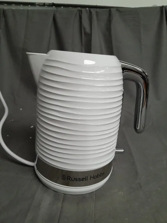 RUSSELL HOBBS INSPIRE WHITE KETTLE