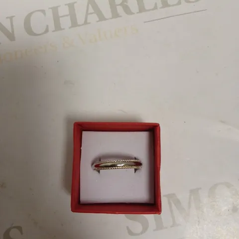 WOMENS SILVER RING