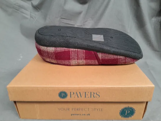 BOXED PAVERS ADRIANO BURGUNDY MULTI SLIPPERS - SIZE 10 