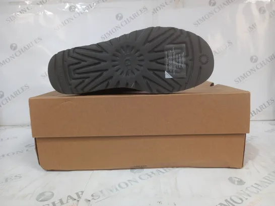 BOXED PAIR OF UGG PLATFORM SHOES IN SMOKE COLOUR UK SIZE 7