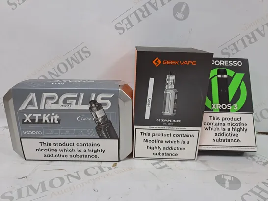 APPROXIMATELY 20 VAPES & E-CIGARETTES TO INCLUDE - VAPORESSO XROS 3 - GEEKVAPE M100 - ARGUS XTKIT ECT