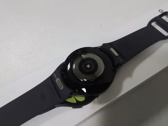 BOXED SAMSUNG GALAXY WATCH 6 44MM SM-R940 WITH 20MM STRAP