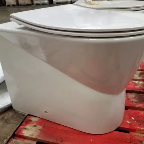 BRAND NEW TOILET PAN WITH SEAT