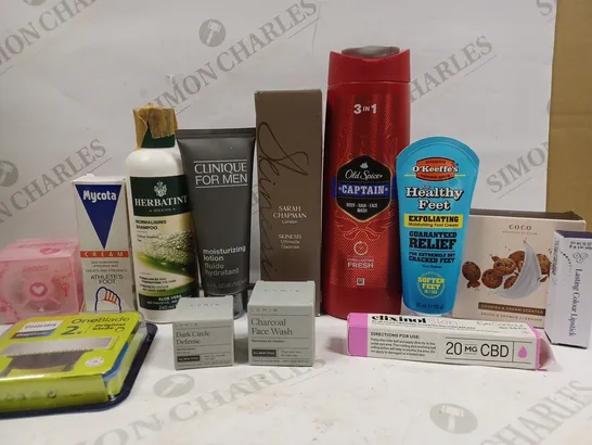 BOX OF APPROX 10 ASSORTED BEAUTY PRODUCTS TO INCLUDE CLINIQUE FOR MEN MOISTURIZING LOTION, SARAH CHAPMAN ULTIMATE CLEANSER, LUMIN DARK CIRCLE DEFENSE, ETC 