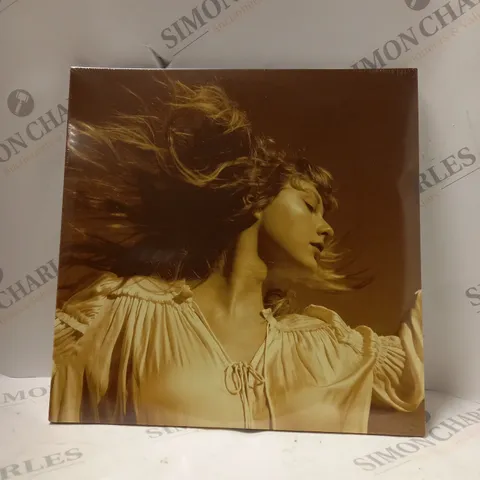 SEALED TAYLOR SWIFT - FEARLESS (TAYLORS VERSION) TRIPLE GOLD VINYL 