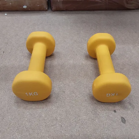 BOXED NEOPRENE DUMBELL SET IN YELLOW // 2 X 1KG 