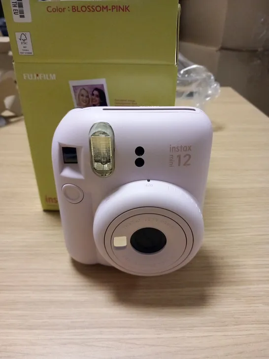 BOXED FUJIFILM INSTAX MINI 12 INSTANT CAMERA