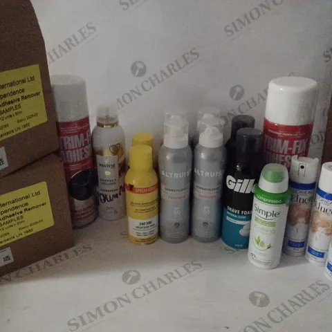 BOX OF HOUSEHOLD ITEMS TO INCLUDE SHAVING FOAM , HAIRSPRAY , ETC