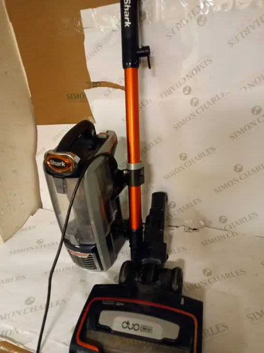 SHARK CORDLESS STICK DUO VACUUM CLEANER 