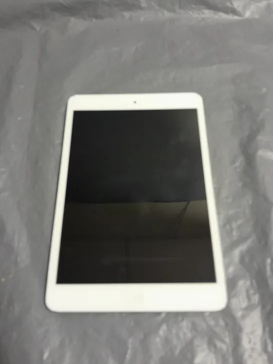 UNBOXED APPLE IPAD MINI IN WHITE - A1432