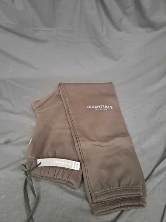 ESSENTIALS FEAR OF GOD SWEATPANTS SIZE L