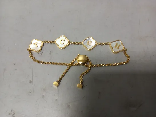 BOXED ABBOTT LYON CLOVER CUSTOM INITIAL BRACELET IN GOLD