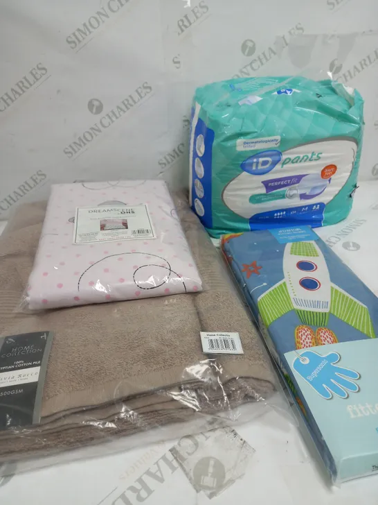 BOX OF APPROX 15 ASSORTED ITEMS TO INCLUDE - ID PANTS, JUNIOR FITTED SHEET, TOWEL ETC