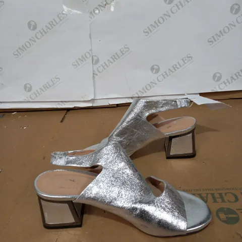 MODA IN PELLE SILVER WEDGED HEELS SIZE 38