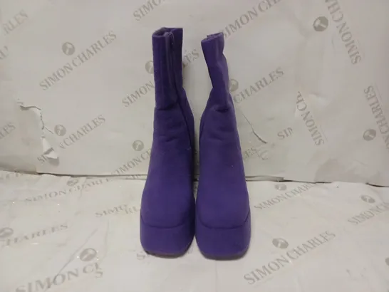 PAIR OF KOI DESIGNER VEGAN TINKY WINKY FLUFFY PLATFORM BOOTS - SIZE 6