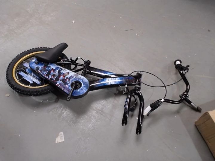 marvel avengers speeder bike attack