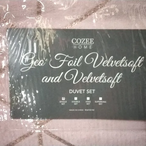 BRAND NEW COZEE HOME GEO VELVET SOFT AND VELVET SOFT DUVET SET , SINGLE 