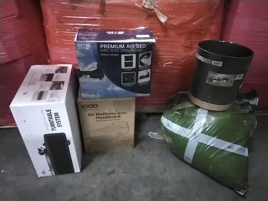 PALLET OF ASSORTED ITEMS TO INCLUDE: HI FIDELITY BELT DRIVE TURNTABLE SYSTEM, PLANT POTS, AIR BED, AIR MATTRESS WITH HEADBOARD, AMZCHEF ESPRESSO COFFEE MACHINE ETC 