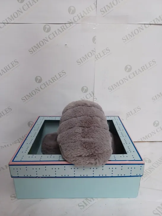 TED BAKER FAUX FUR MULE SLIIPPER IN LIGHT GREY - UK 6