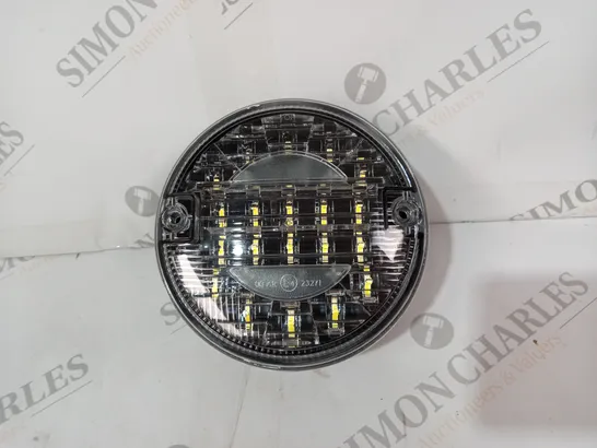 BOX OF 12 BRAND NEW VENTA 140MM LED REVERSE LAMP 12/24V - RL140W