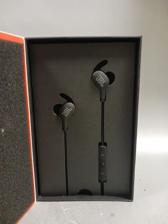 BOXED JBL EVEREST 100 BLUETOOTH WIRELESS IN EAR HEADPHONES 