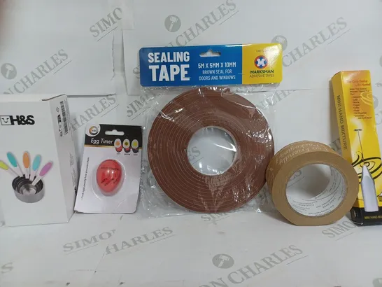 BOX OF APPROXIMATELY 10 ASSORTED ITEMS TO INCLUDE - SEALING TAPE - EGG TIMER - PACKING TAPE ETC