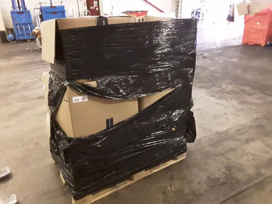 PALLET OF ASSORTED ITEMS INCLUDING: DUNLOP PROTOMASTOR FULL SAFETY BOOTS