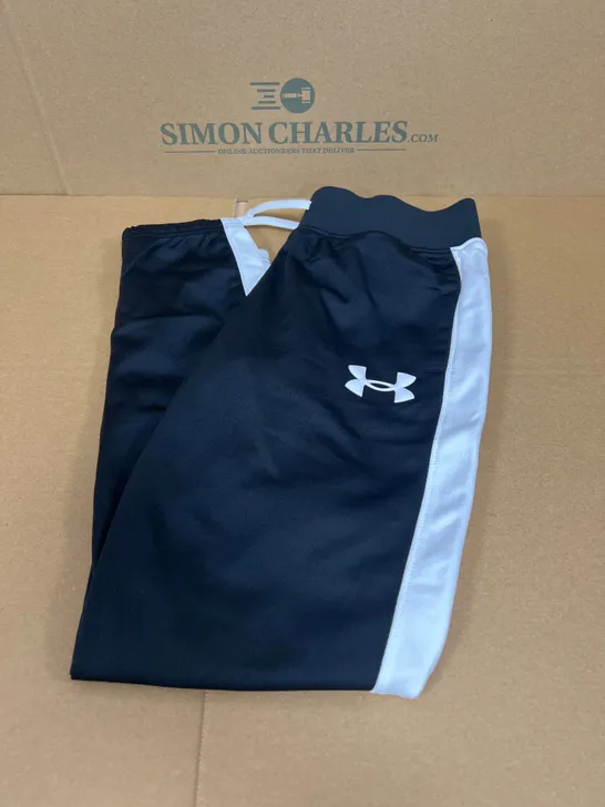 UNDER ARMOUR TRACKSUIT BOTTOMS IN BLACK SIZE YOUTH SMALL