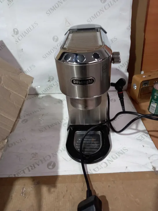 DELONGHI COFFEE MACHINE