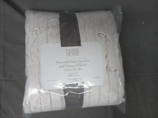 BOXED COZEE HOME REVERSIBLE SNOW FAUX FUR AND VELVETSOFT THROW