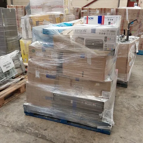 PALLET OF APPROXIMATELY 17 UNPROCESSED RAW RETURN HOUSEHOLD AND ELECTRICAL GOODS TO INCLUDE;