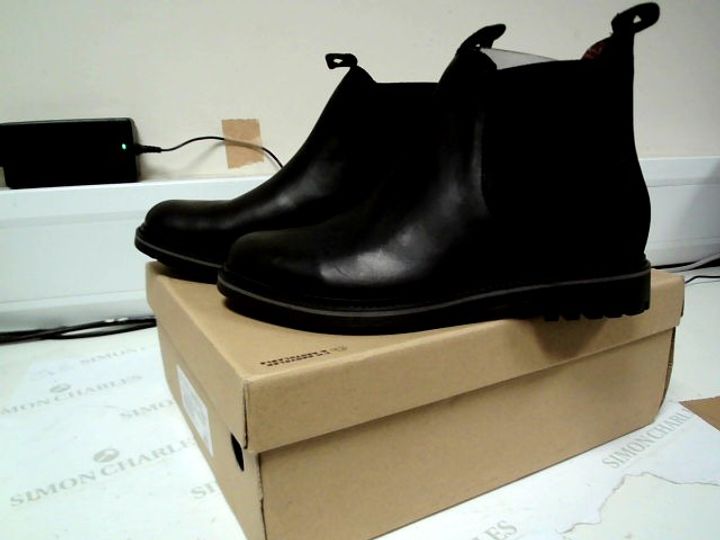 chelsea boots size 8