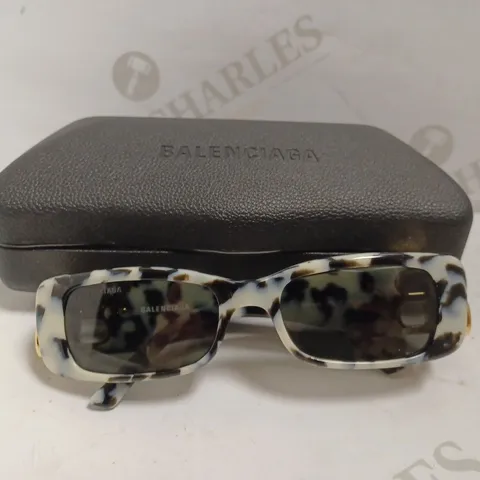 BALENCIAGA HAVANA SUNGLASSES - GOLD/GREY