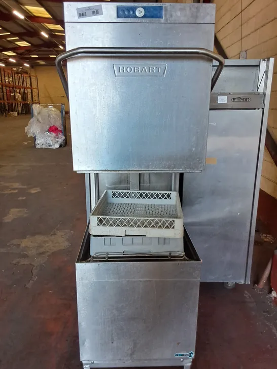 HOBART FREESTANDING LIFT UP CATERING DISH WASHER