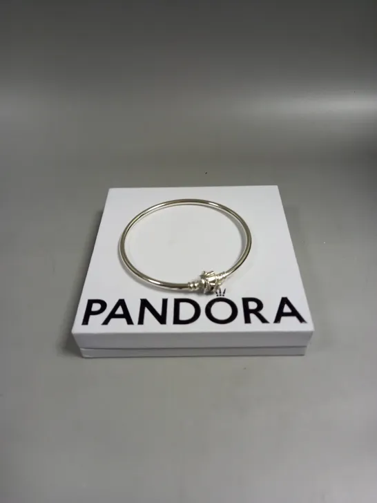 PANDORA MOMENTS SPARKLING SHOOTING STAR BRACELET 