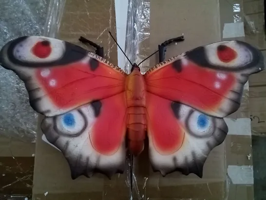 BOXED BUTTERFLY WALL DECORATION