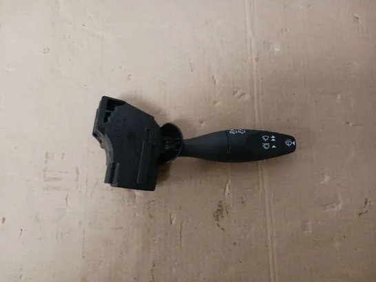 FORD WINDSCREEN WIPER  MODULE 